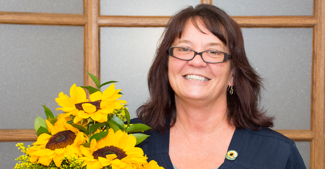 Sheri Mothersole Earns Sunflower Award